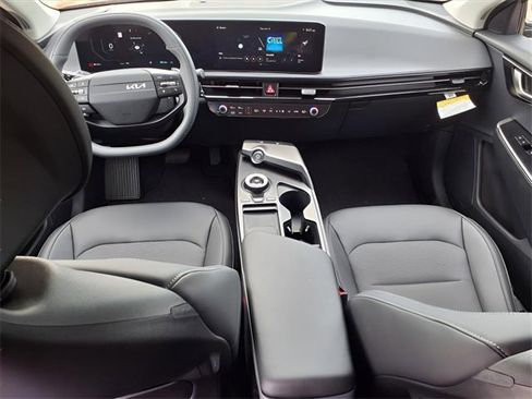 New 2025 Kia EV6 Light w/ Light LR Technology Package image 6