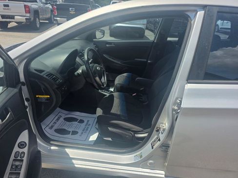 Used 2016 Hyundai Accent SE FWD image 5