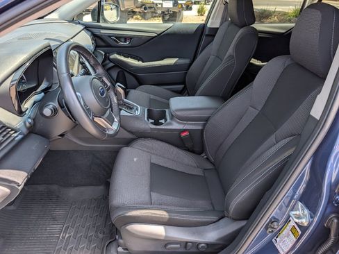 Used 2022 Subaru Outback Premium AWD/4WD image 2