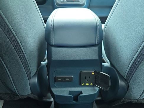 Used 2025 Ford Maverick XLT w/ Equipment Group 301A AWD/4WD image 16