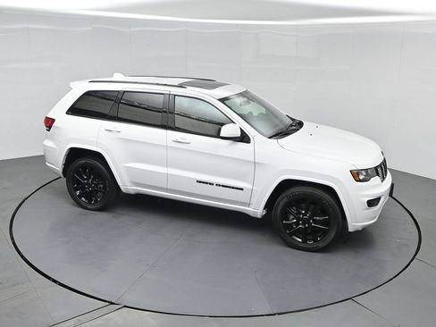 Used 2021 Jeep Grand Cherokee Laredo X AWD/4WD image 58
