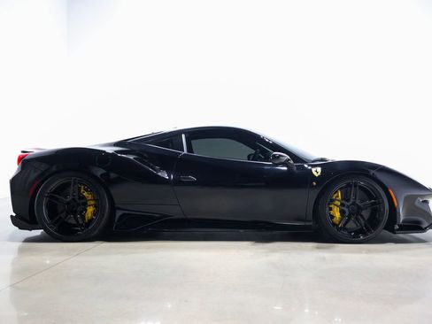 Used 2020 Ferrari 488 Pista image 75