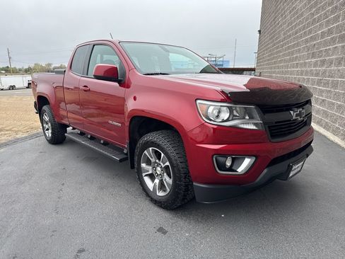 Used 2018 Chevrolet Colorado Z71 AWD/4WD image 4