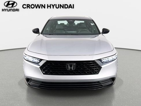 Used 2023 Honda Accord Sport image 2