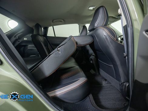 Used 2024 Subaru Crosstrek 2.5i Limited AWD/4WD image 36