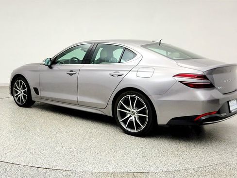 Used 2023 Genesis G70 2.0T image 7
