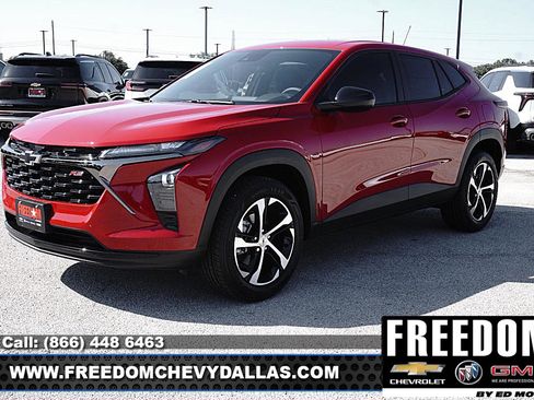 New 2026 Chevrolet Trax RS w/ Driver Confidence Package FWD image 3