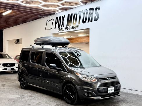 Used 2017 Ford Transit Connect XLT FWD image 1