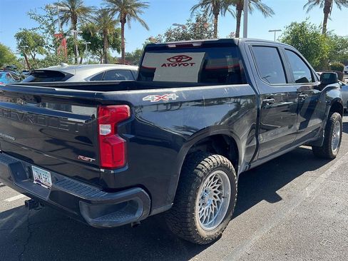Used 2022 Chevrolet Silverado 1500 RST image 3