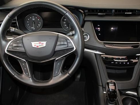 Used 2021 Cadillac XT5 Premium Luxury AWD/4WD image 16