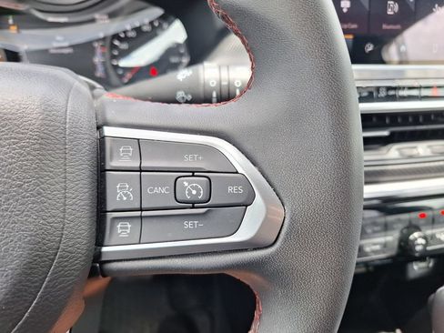 Used 2024 Jeep Compass Trailhawk AWD/4WD image 22