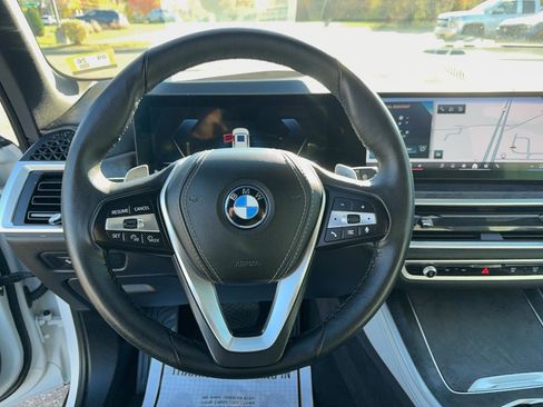 Certified 2024 BMW X5 xDrive50e image 11