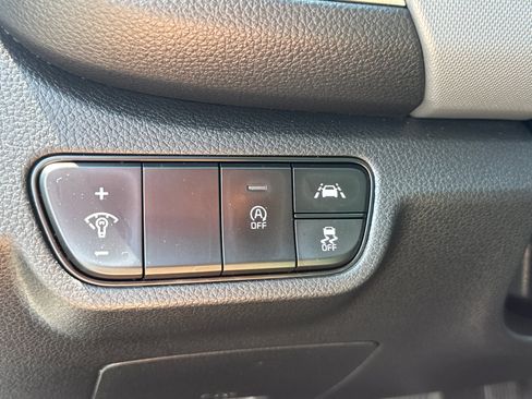 Used 2023 Kia Seltos LX image 15