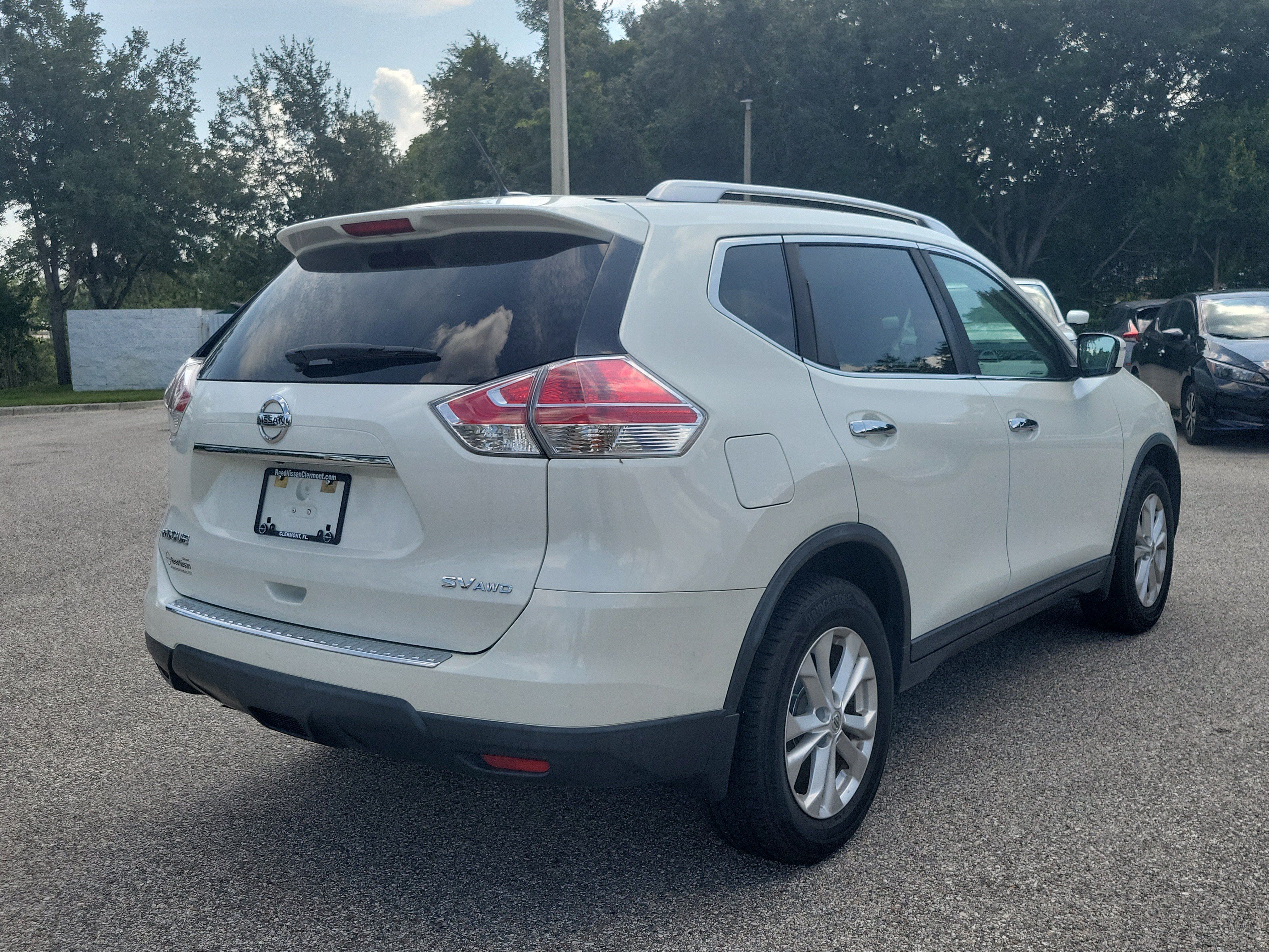 Used 2016 Nissan Rogue SV AWD/4WD image 5