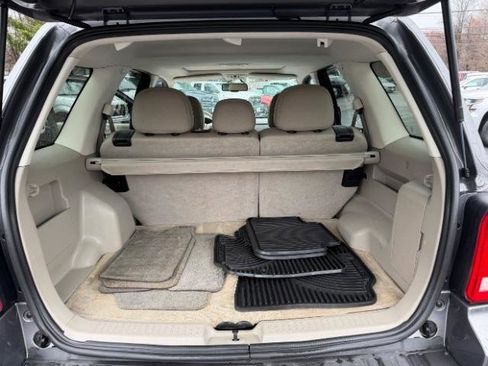 Used 2010 Ford Escape XLT image 30