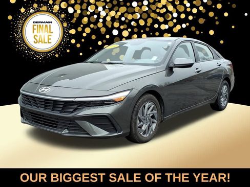 Used 2024 Hyundai Elantra SEL image 1