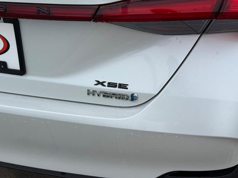 Used 2021 Toyota Avalon XSE FWD image 7