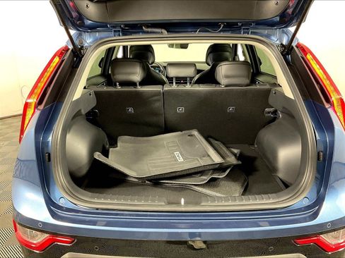 Used 2023 Kia Niro EX Touring FWD image 37