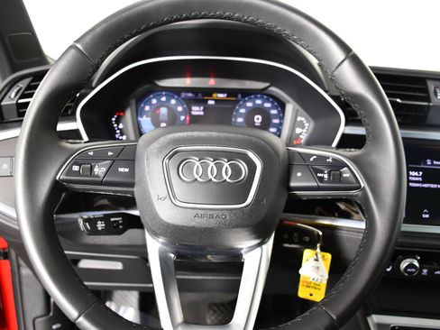 Used 2025 Audi Q3 2.0T Premium AWD/4WD image 19