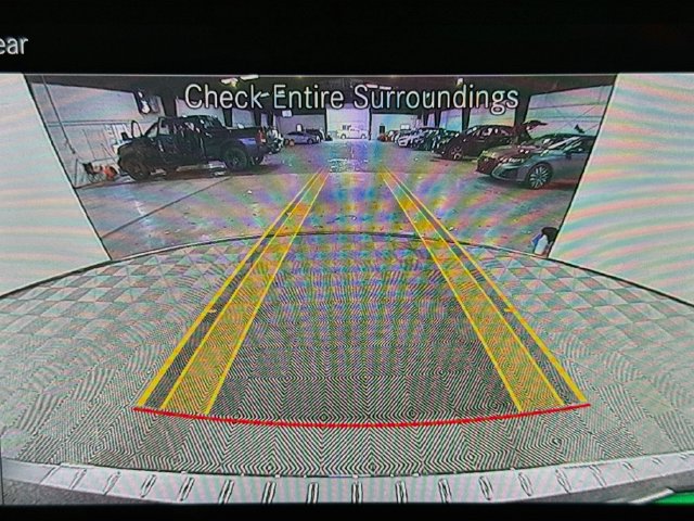 Used 2020 Mercedes-Benz GLE 350 4MATIC w/ MBUX Technology Package image 16