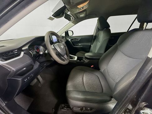 Certified 2020 Toyota RAV4 XLE AWD/4WD image 21