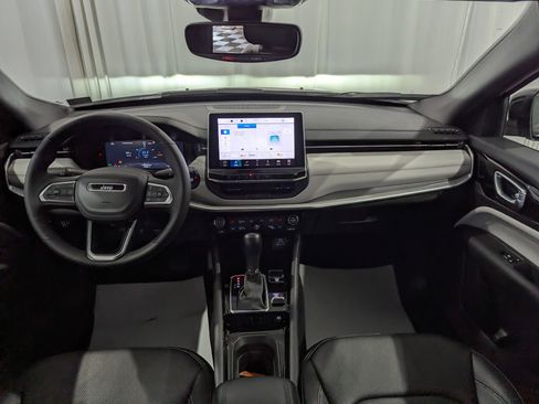 Used 2025 Jeep Compass Limited w/ Elite Group image 12