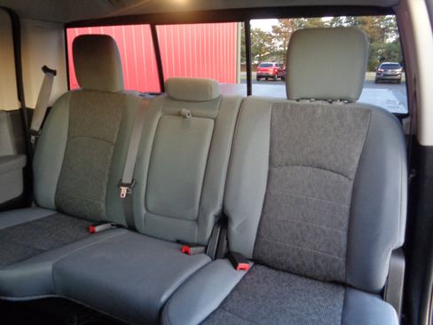 Used 2019 RAM 1500 Big Horn image 8