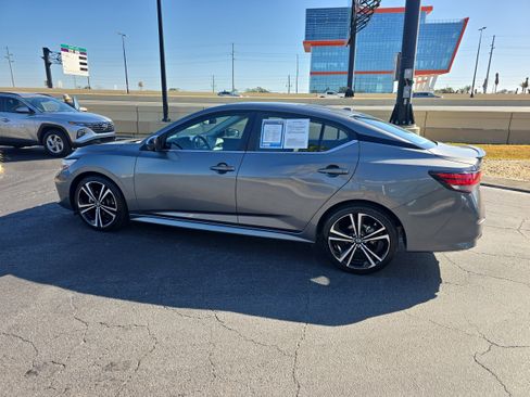 Used 2022 Nissan Sentra SR image 7
