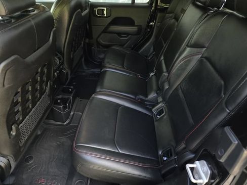 Used 2020 Jeep Gladiator Rubicon AWD/4WD image 40