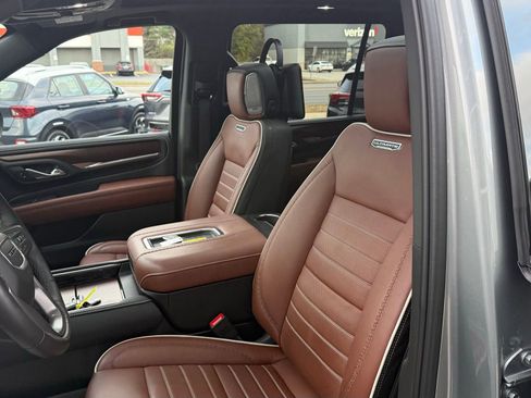Used 2024 GMC Yukon XL Denali Ultimate image 46
