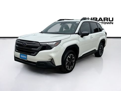 Used 2026 Subaru Forester Premium AWD/4WD image 3