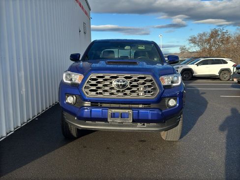 Certified 2022 Toyota Tacoma TRD Sport w/ TRD Premium Sport Package image 2