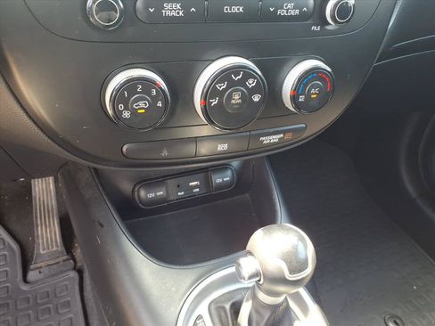 Used 2016 Kia Soul w/ Convenience Package FWD image 32