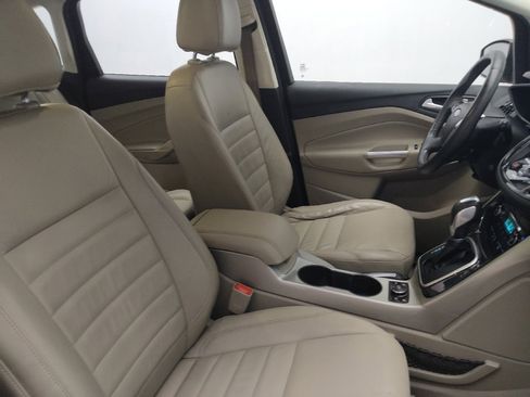 Used 2015 Ford C-MAX Energi SEL w/ Equipment Group 301A FWD image 21