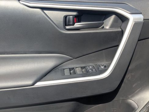 Used 2025 Toyota RAV4 LE image 14