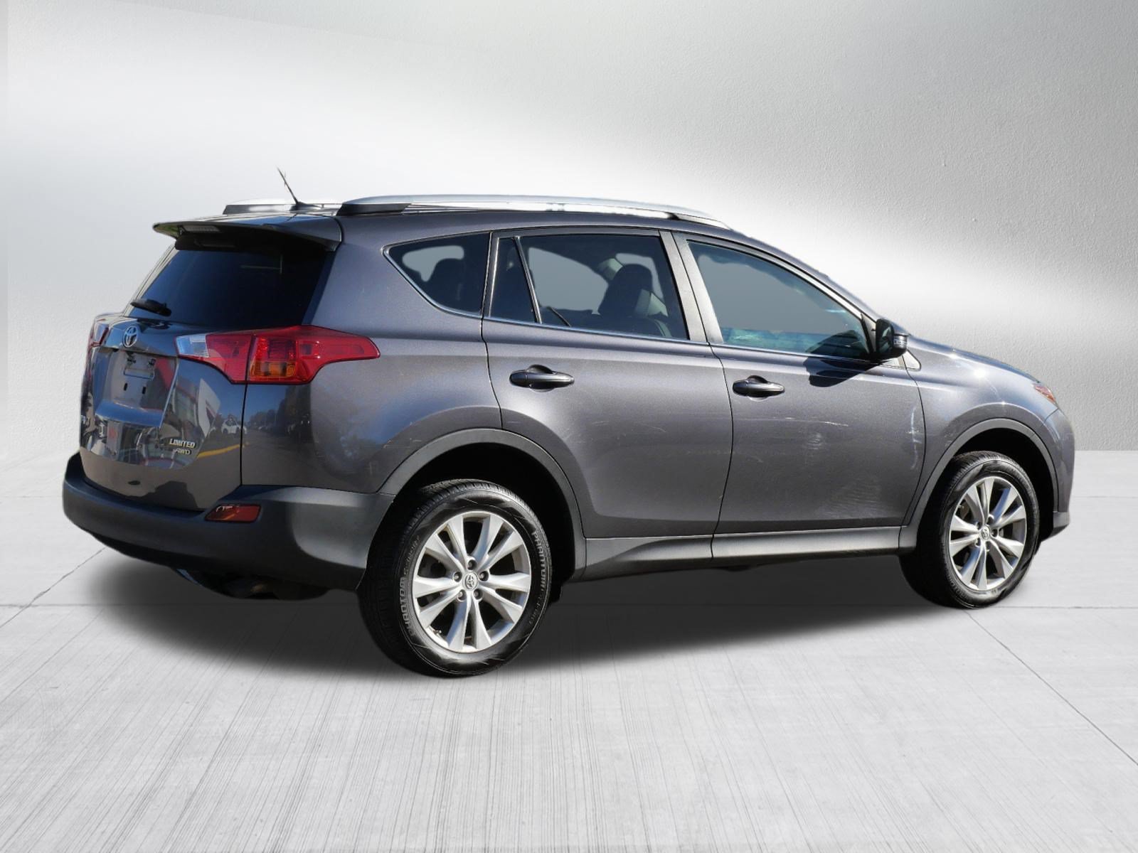 Used 2014 Toyota RAV4 Limited w/ Technology Package AWD/4WD image 7