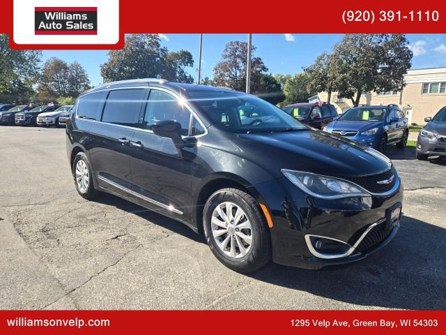 Used 2019 Chrysler Pacifica Touring-L FWD 360° Tour