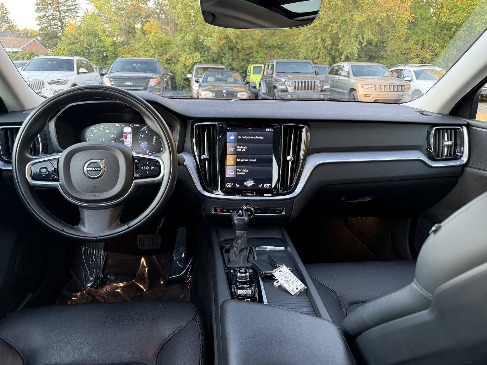 Used 2020 Volvo S60 T5 Momentum FWD image 21