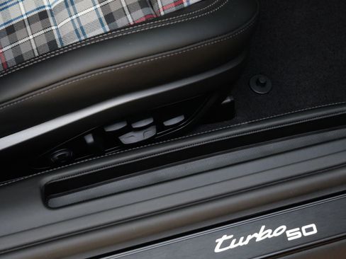 Used 2025 Porsche 911 Turbo AWD/4WD image 27