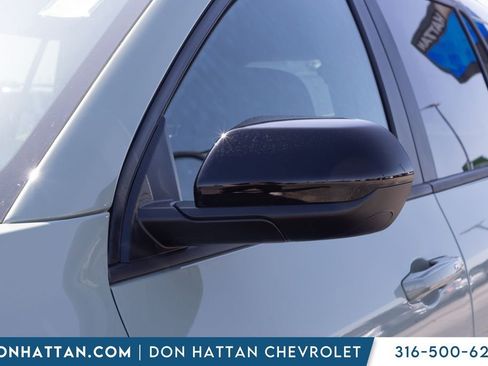 New 2026 Chevrolet Equinox LT w/ Midnight Edition FWD image 25