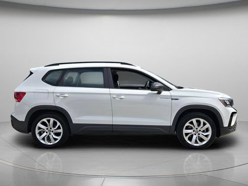 Certified 2023 Volkswagen Taos S AWD/4WD image 5