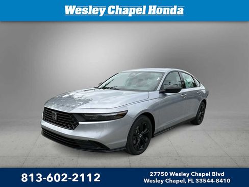 Used 2025 Honda Accord SE image 1