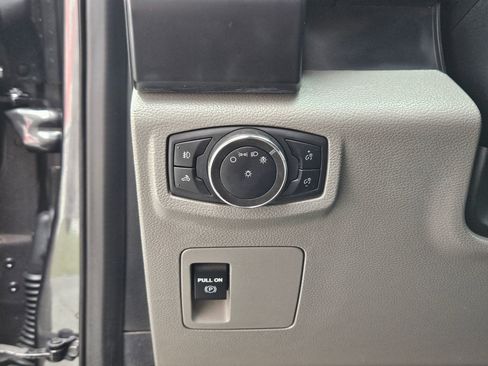 Used 2020 Ford F150 XL w/ Equipment Group 101A Mid AWD/4WD image 18
