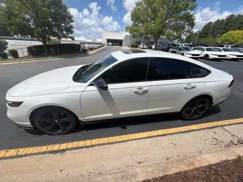 Used 2024 Honda Accord Sport image 5