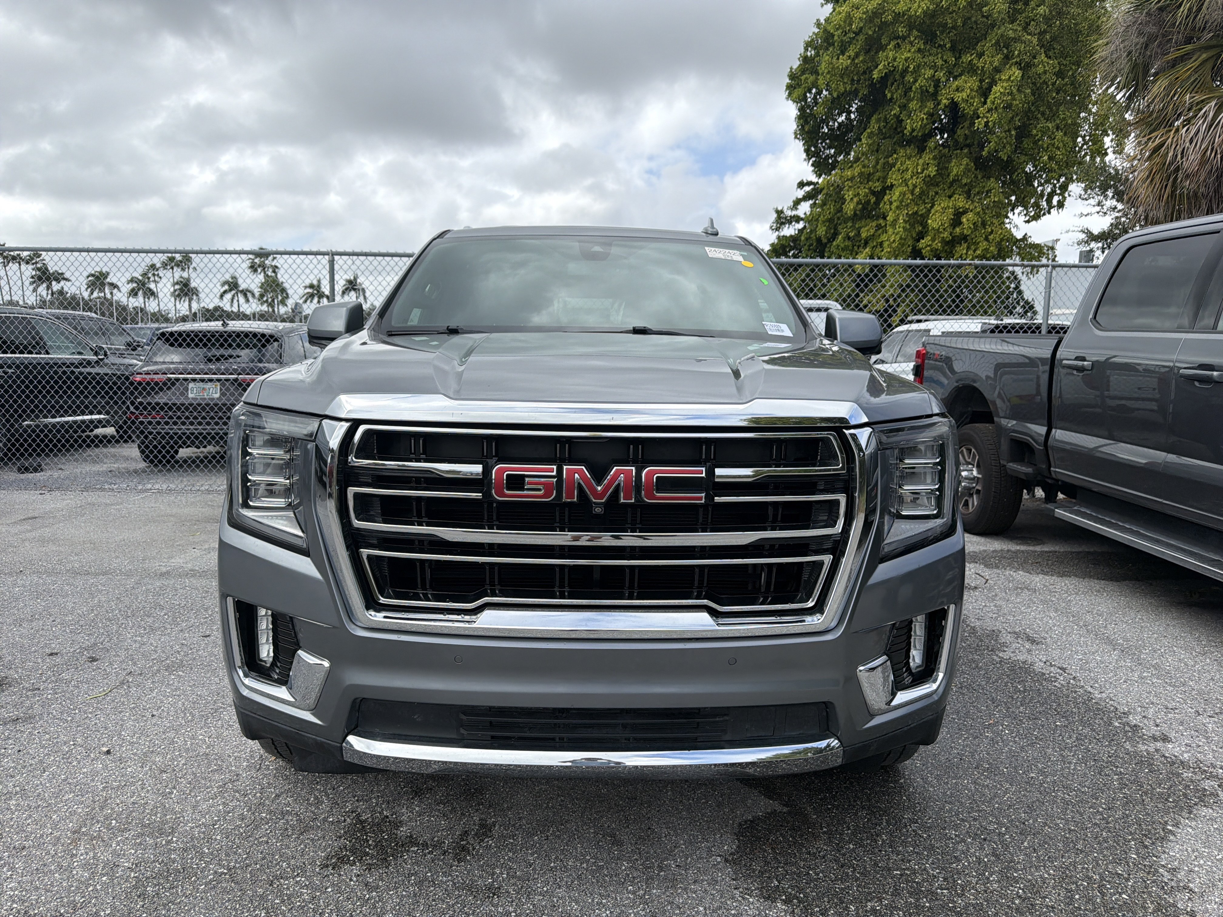 Used 2021 GMC Yukon SLT w/ SLT Luxury Plus Package AWD/4WD image 1