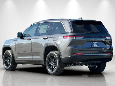 New 2026 Jeep Grand Cherokee Altitude AWD/4WD image 6