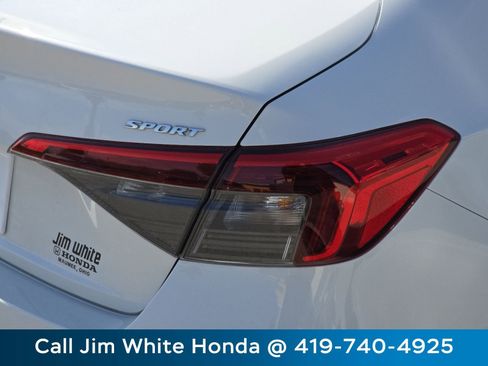Used 2023 Honda Civic Sport image 13