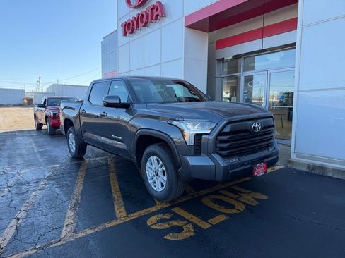 New 2026 Toyota Tundra SR5 image 3
