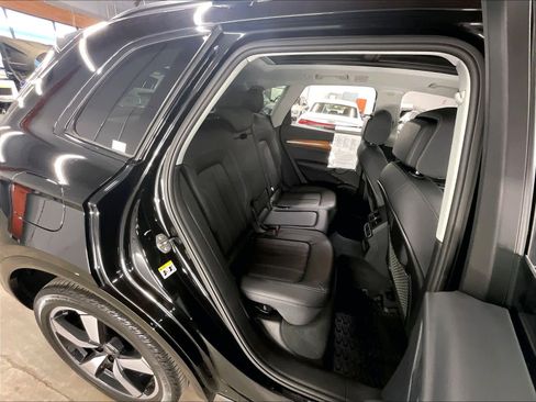 Used 2023 Audi Q5 2.0T Premium Plus w/ Premium Plus Package image 28