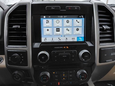 Used 2018 Ford F150 Lariat w/ Equipment Group 502A Luxury image 22